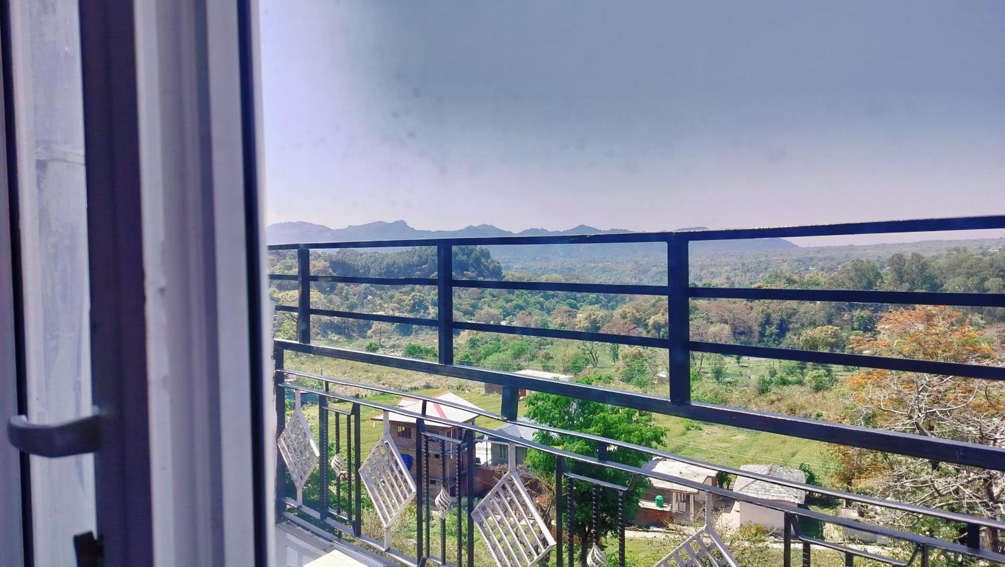 Hotel Binwa View Baijnath Экстерьер фото
